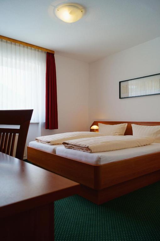 Hotel Zur Post Bacharach Exterior photo